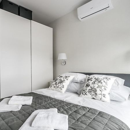 Mennica Residence Apartments By P&O Serviced Apartments Warszawa Rum bild